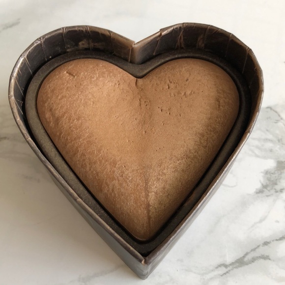 **SOLD**🌼 2/$15 Too faced sweetheart bronzer - Picture 2 of 4